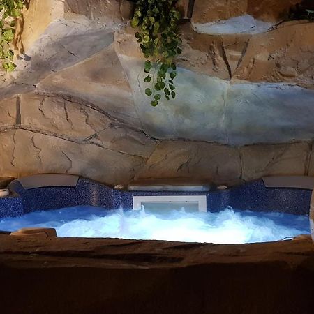 Le Lodge Origin Sainte-Suzanne Esterno foto