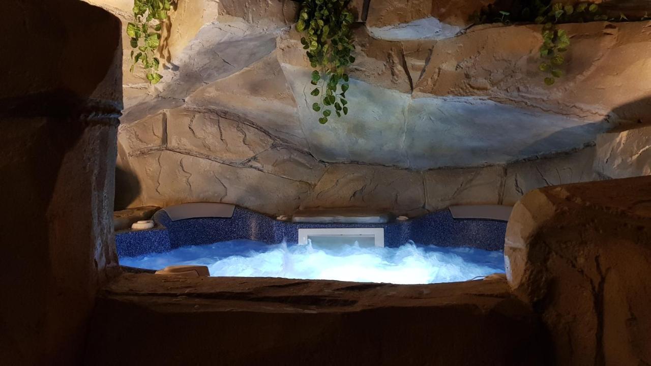 Le Lodge Origin Sainte-Suzanne Esterno foto